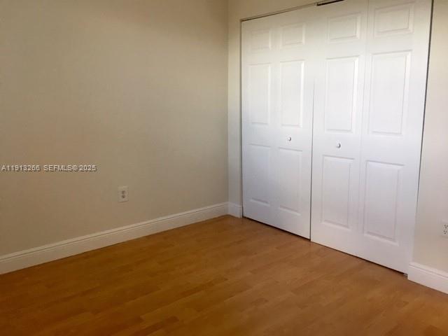 Building Photo - 9925 Nob Hill Pl