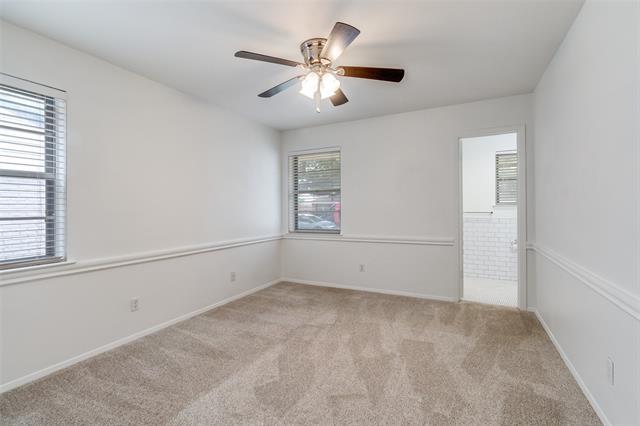 Building Photo - 10415 Mapleridge Dr