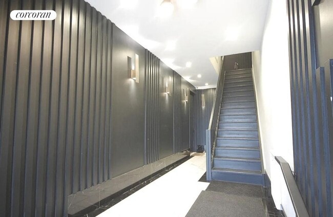 Building Photo - 1321 Union St