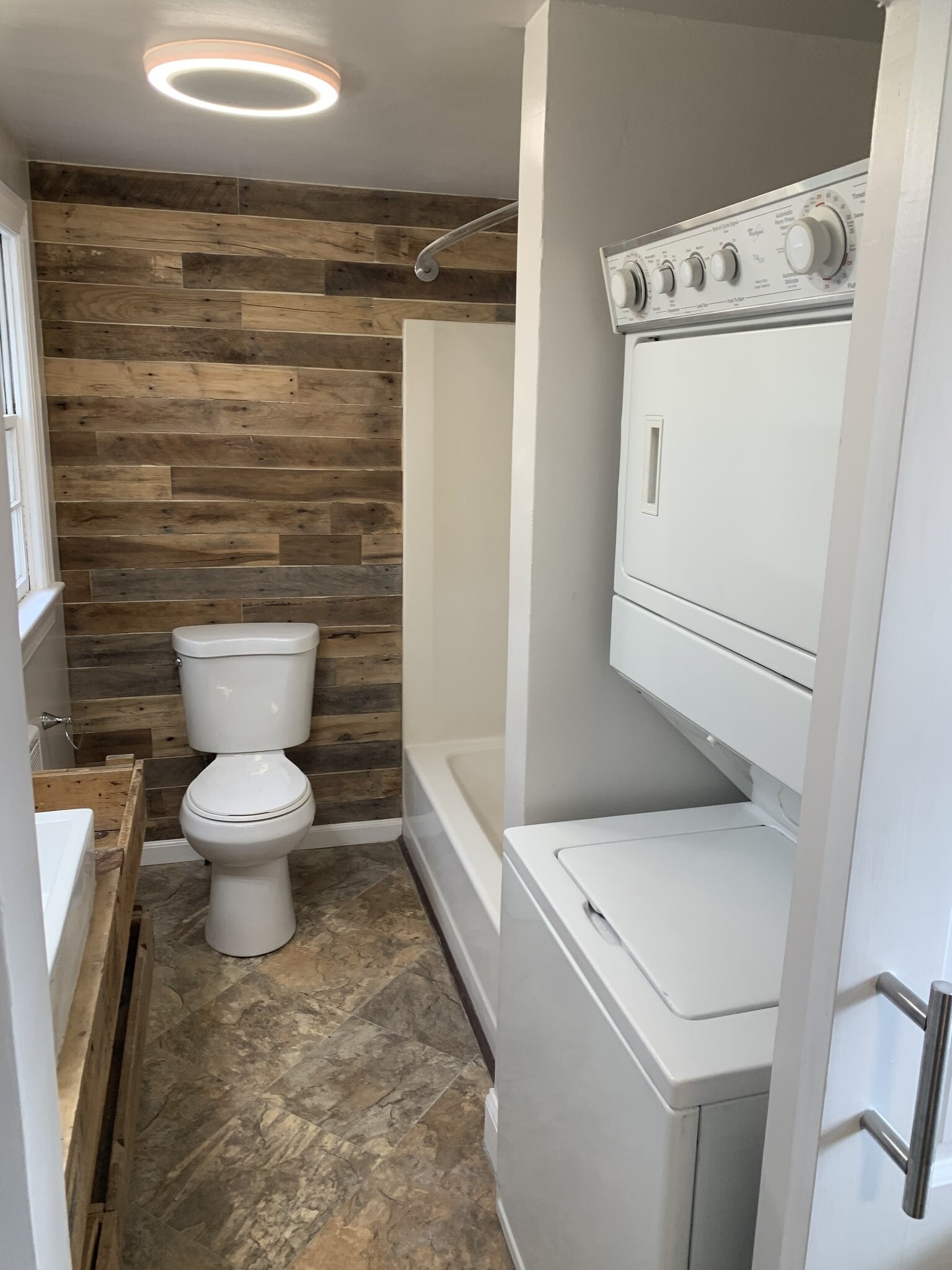 Building Photo - 201 N Franklin St