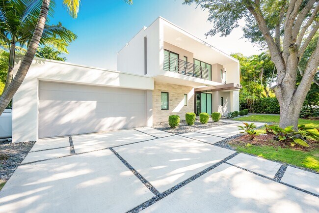 Building Photo - 5921 SW 87th St