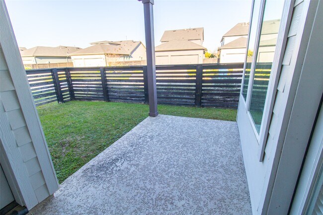 Building Photo - 18610 Parkland Square Pl