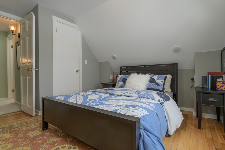 Building Photo - 38 Snow Rd