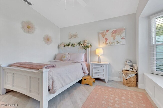 Building Photo - 1151 Jardin Dr