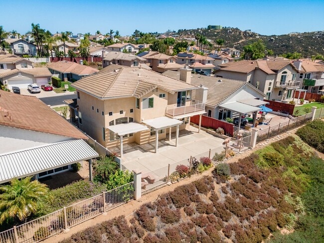 Building Photo - 4 Bedroom View Home in Emerald Heights | 3-Car Garage | Guard Gated Community