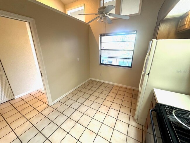 Building Photo - 40 Austin Pl