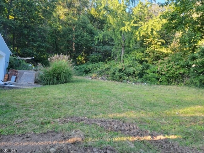 Building Photo - 59 Mendham Ave