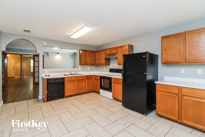 Building Photo - 5708 Addington Dr