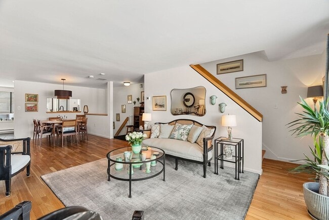 Building Photo - 126 Merrimac St