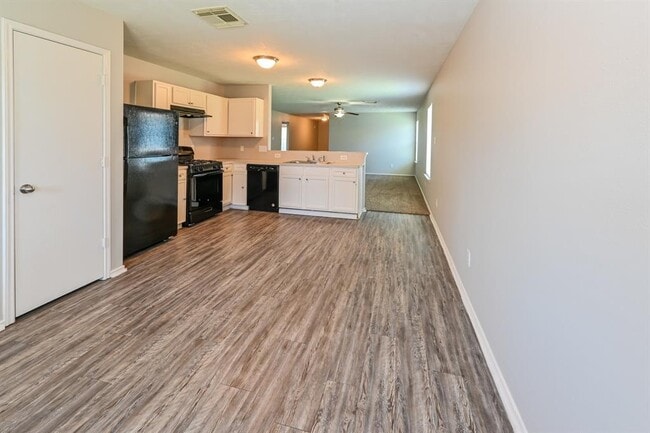 Building Photo - 21202 Grand Linden Ct