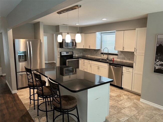 Building Photo - 11602 Cypresswood Dr