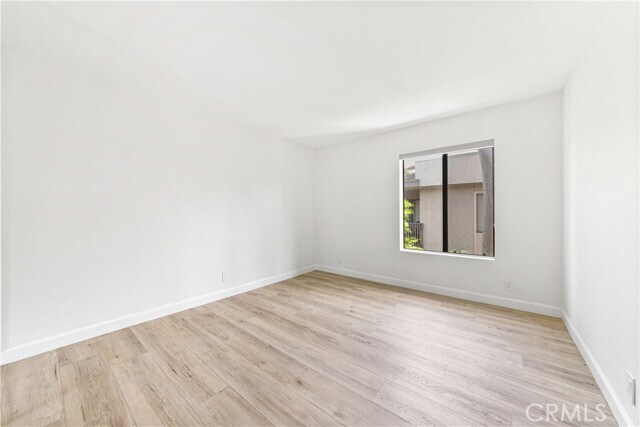 Building Photo - 15215 Magnolia Blvd