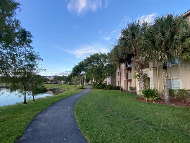Building Photo - 5035 Wiles Rd