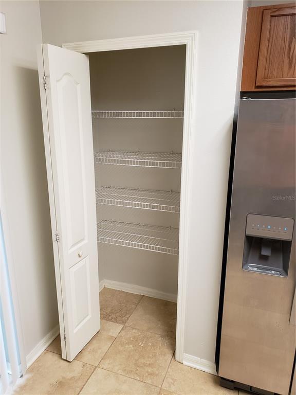 Building Photo - 5870 Fishhawk Ridge Dr