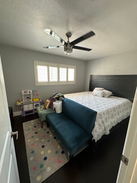 Building Photo - 20608 Vendale Dr