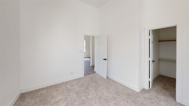 Building Photo - 3808 Avenue L