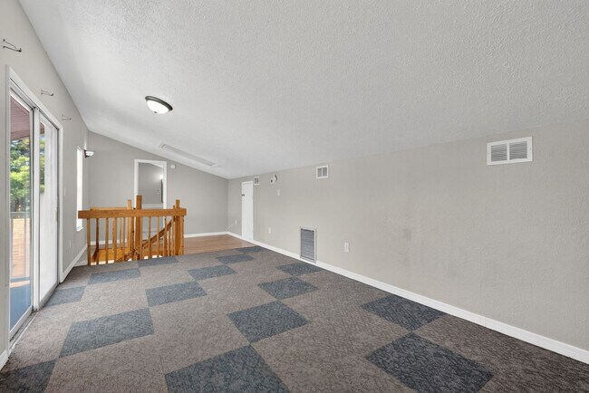 Building Photo - 1627 Canal Ct