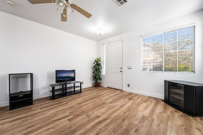 Building Photo - Silverado Ranch: Bright, Open Concept 3/2/2 Home with Downstairs Bedroom & Full Bath, Community Pool