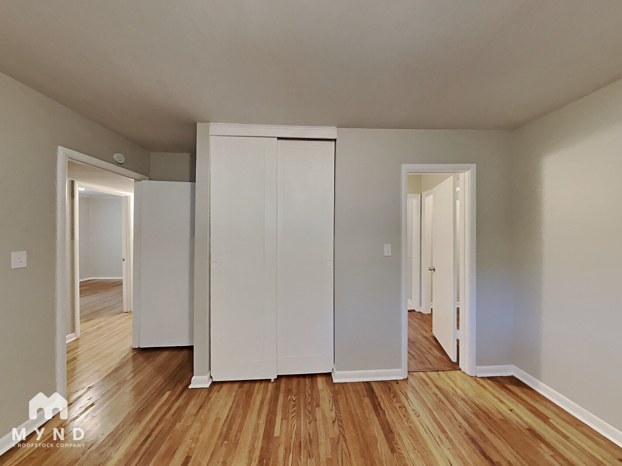 Building Photo - 452 Burgundy Rd