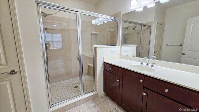 Building Photo - 106 Canter Ct