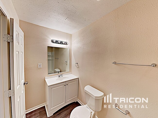 Building Photo - 21114 Southern Colony Ct