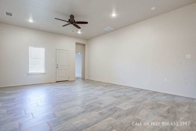 Building Photo - 1256 N 7th St