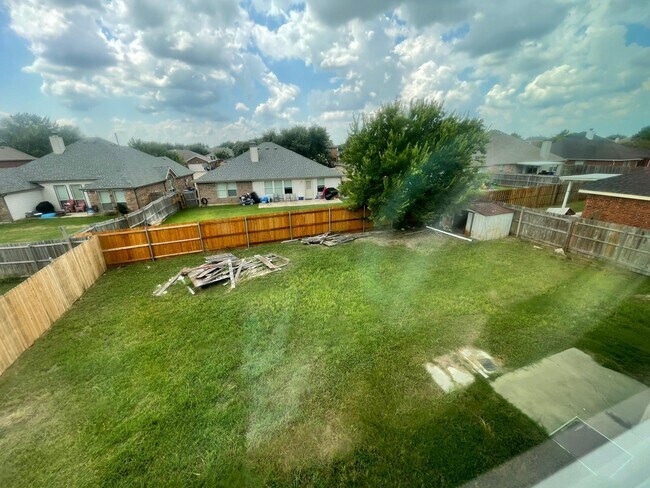 Building Photo - 2108 Northridge Dr