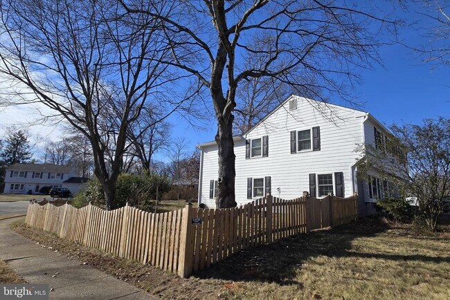 Building Photo - 13134 Madonna Ln