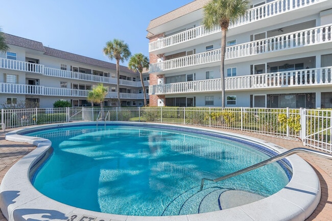 Building Photo - 1971 SE 5th Ct