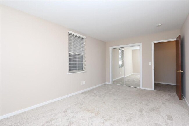 Building Photo - 141 E Lake Blvd