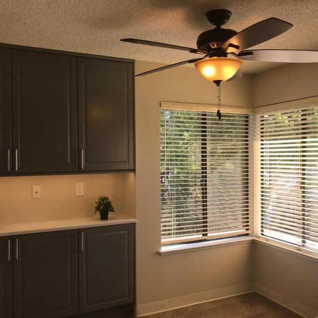 Building Photo - 8376 Riesling Way