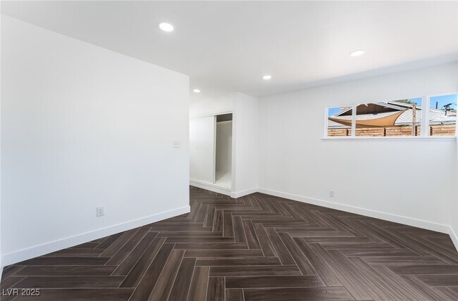 Building Photo - 569 Canosa Ave
