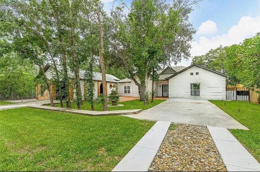 Primary Photo - 4700 N Taylor Rd