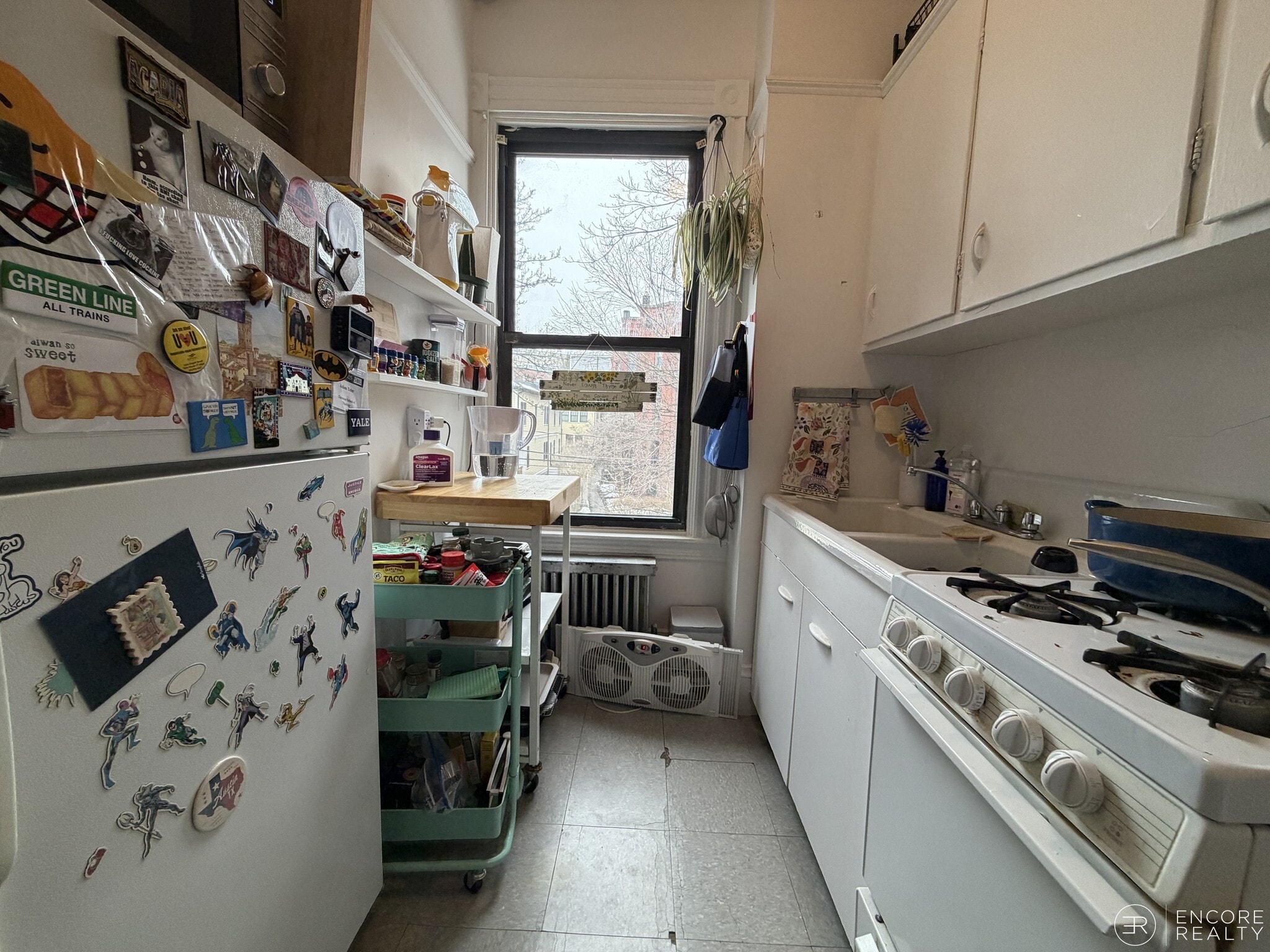 Building Photo - 16 Davis Ave