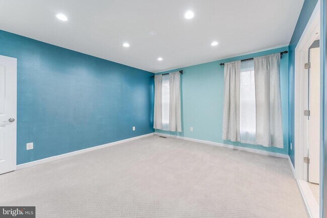 Building Photo - 25367 Wakestone Park Terrace