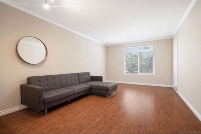 Building Photo - $2,950 - 1 Bed / 1 Bath Bottom Floor Beautiful Condo at Regents La Jolla