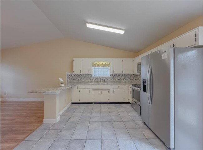 Building Photo - 1555 Sprucewood Trail