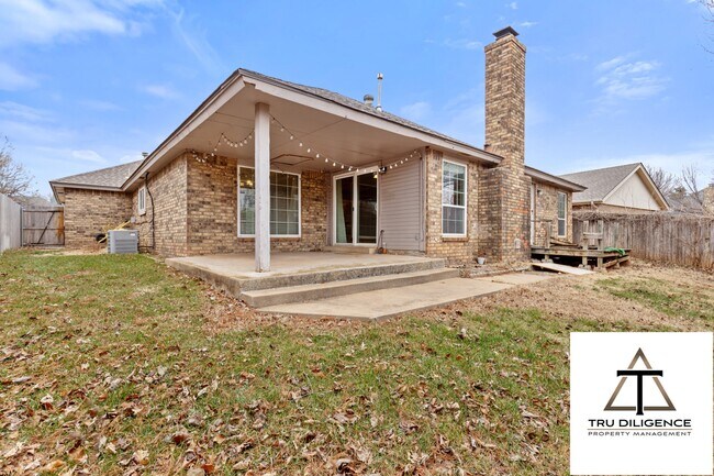 Building Photo - 1324 Concord Ln