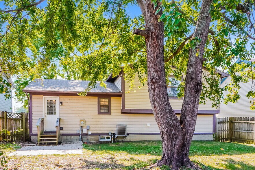 Building Photo - 6980 Candlish Dr