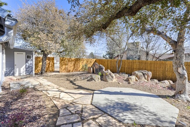 Building Photo - 2 Bedroom 1 Bath Single Family Home in Prescott
