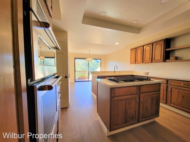 Building Photo - 3 br, 2.5 bath House - 3 Oliver Court