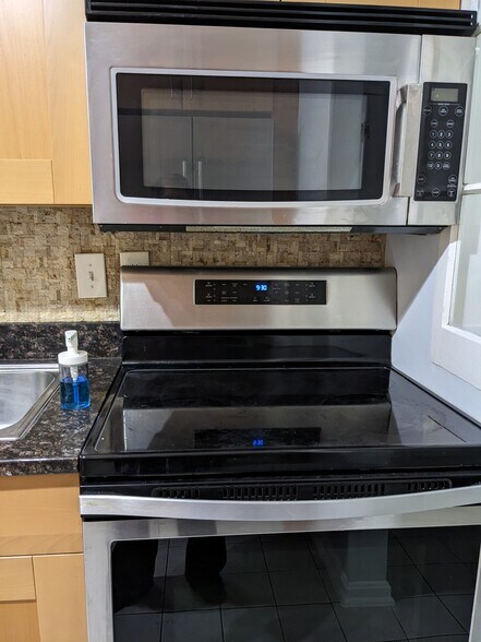 kitchen range - 12702 Veirs Mill Rd