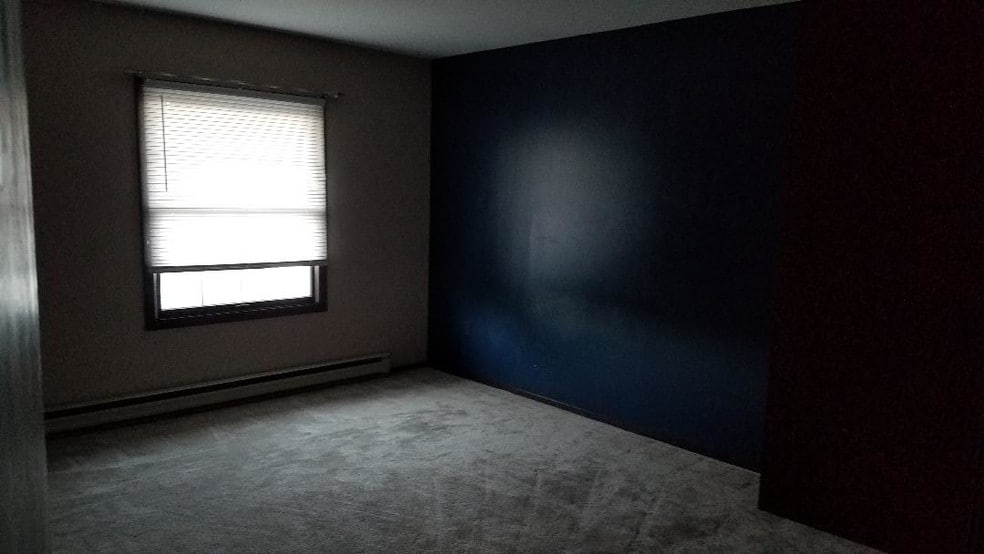 spare bedroom - 605 Peach View Ln