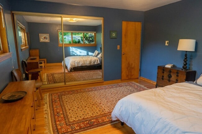 Building Photo - 3bd/1.5ba Burien House