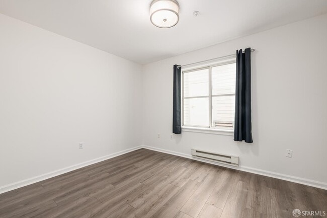 Building Photo - 600 Chestnut St