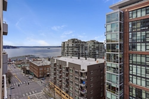 Building Photo - Bay Vista Tower - 2 bedrooms