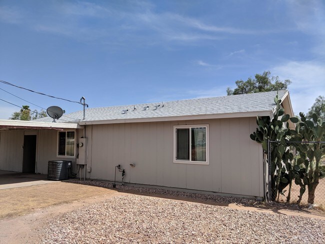 Building Photo - 11540 E Crescent Ave