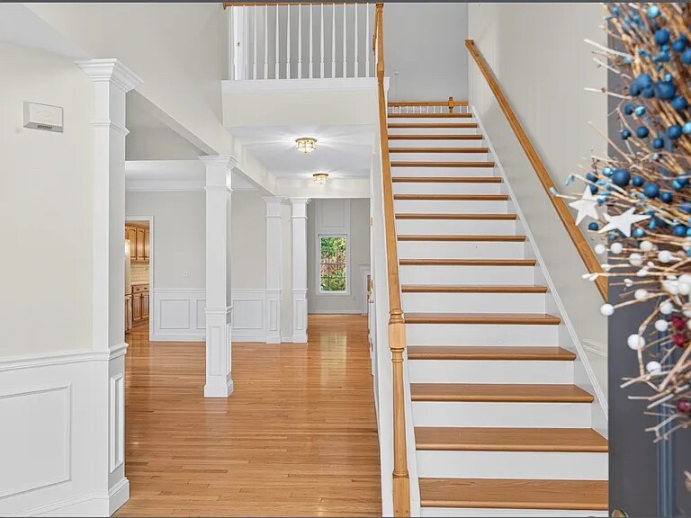 Building Photo - 40 Miller's Joist