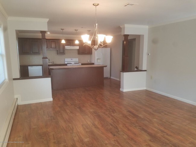 Building Photo - 229 Torrey Pines Dr