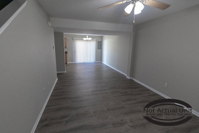 Building Photo - 4012 Arctic Fox Dr